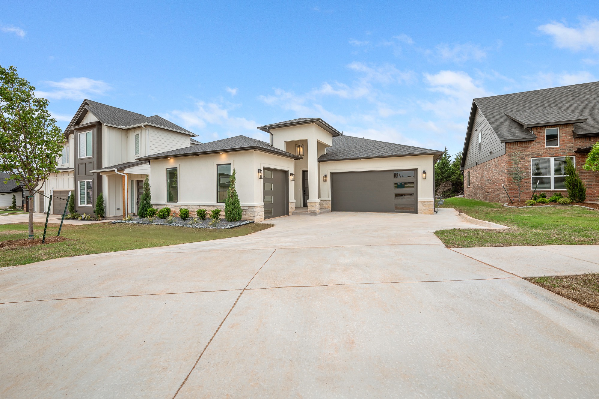 5800 NW 154th Terrace - $10,000 in Closing Cost Assistance, Fence & Blinds**