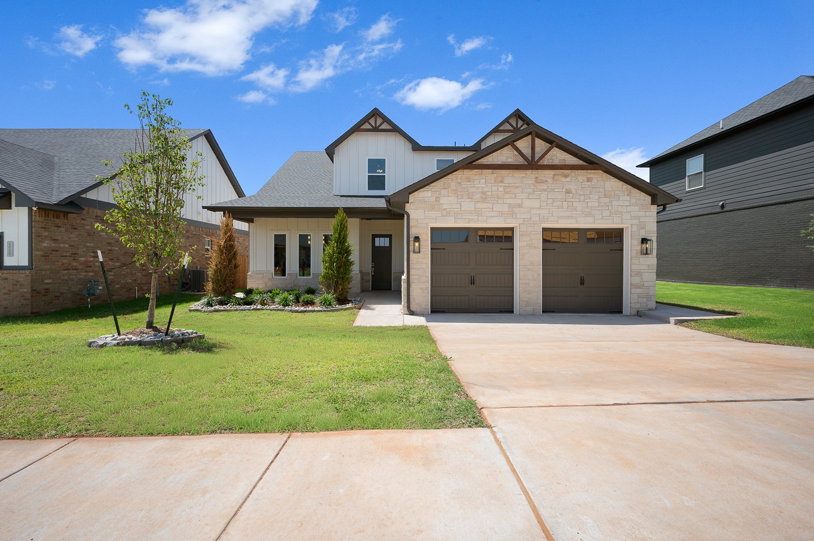 5812 NW 154th Terrace  - $10,000 in Closing Cost Assistance, Fence & Blinds**